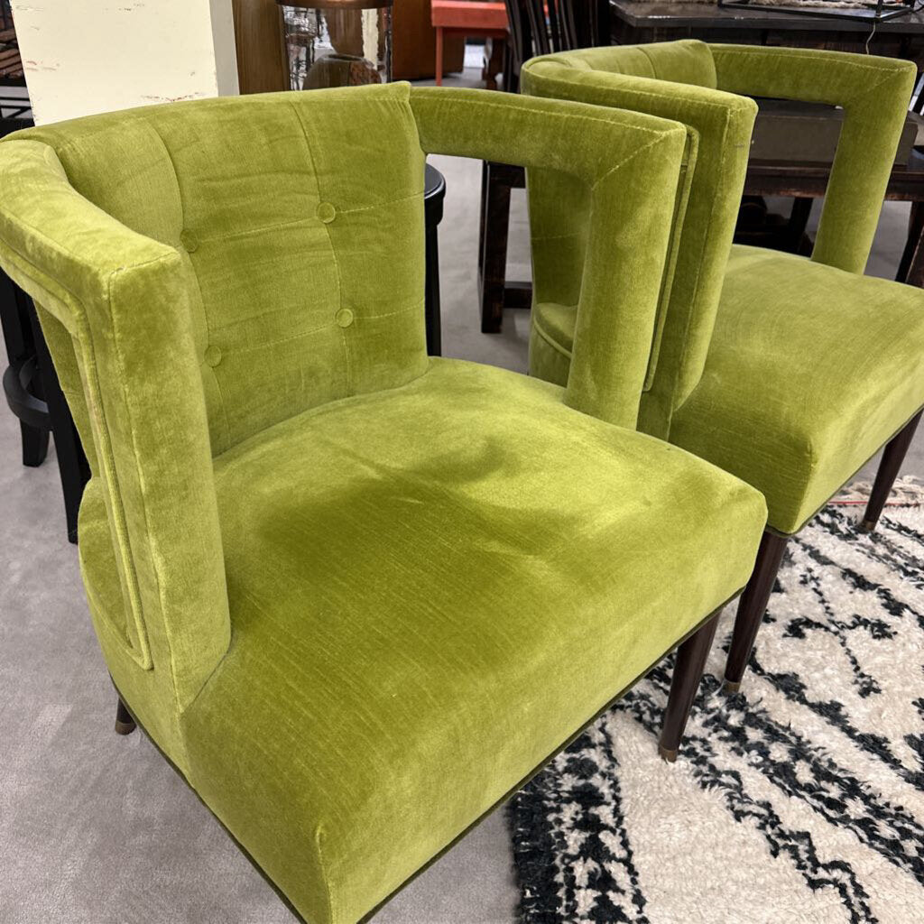 Eliza Velvet Chair (NEW)