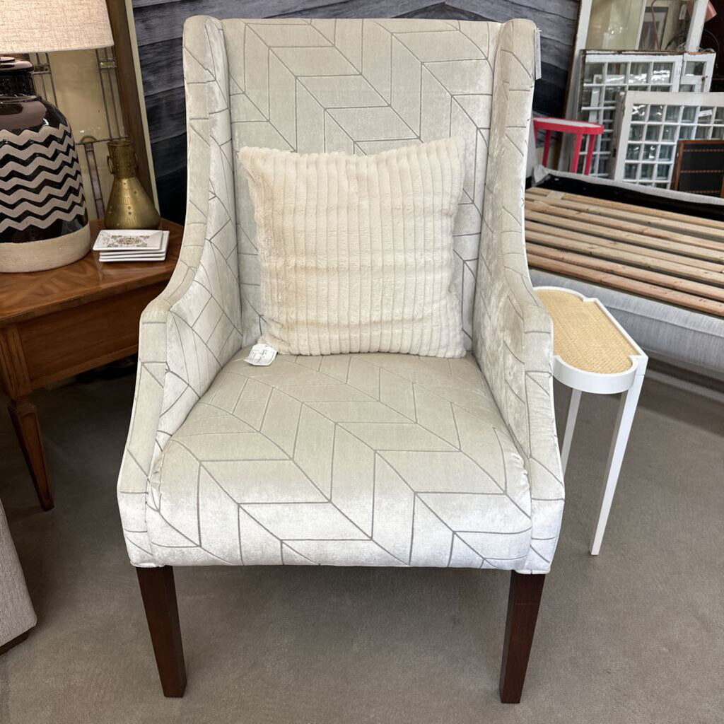 THO Chair (NEW)