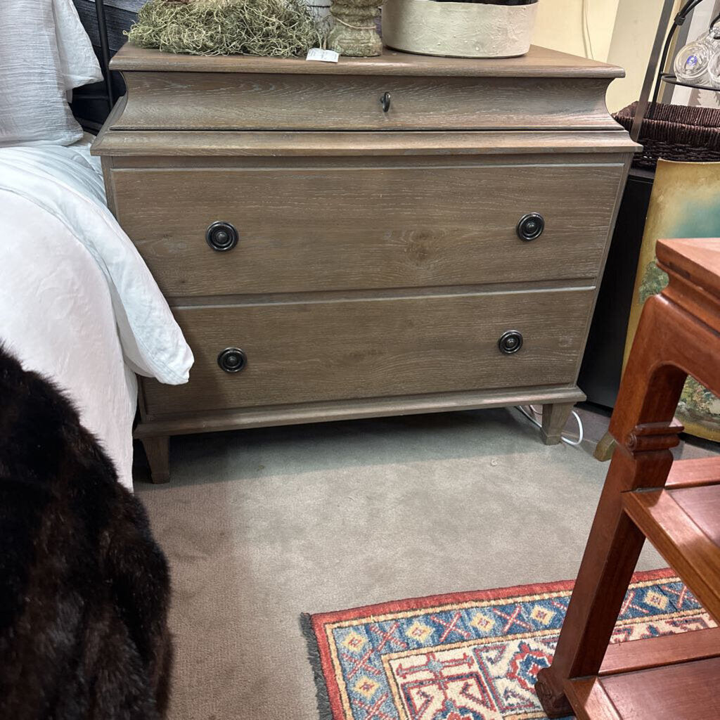 Aubergre 3-Drawer Chest