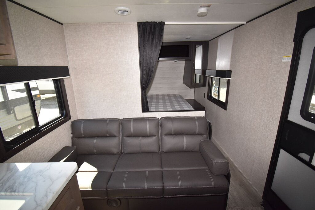 2022 264 BH Camper