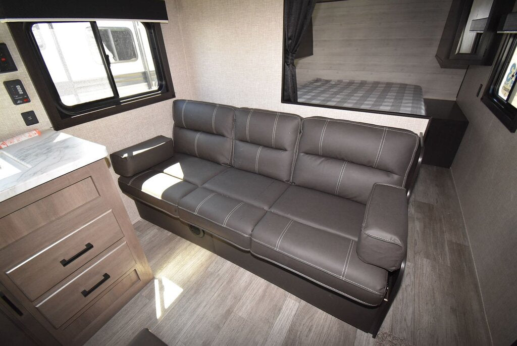 2022 264 BH Camper
