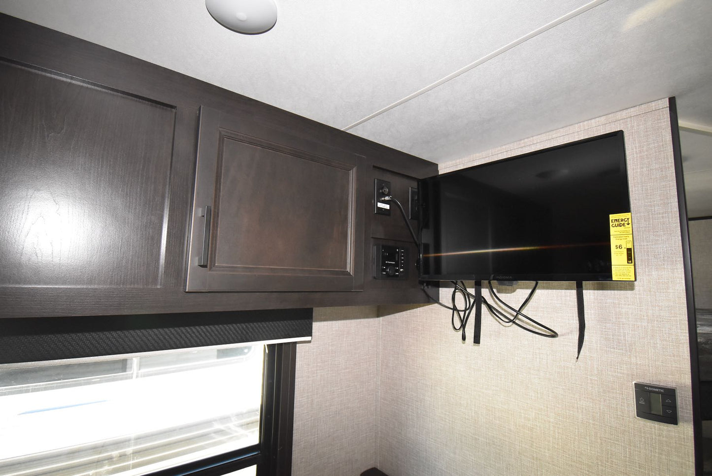 Like New 2022 264 BH Travel Trailer