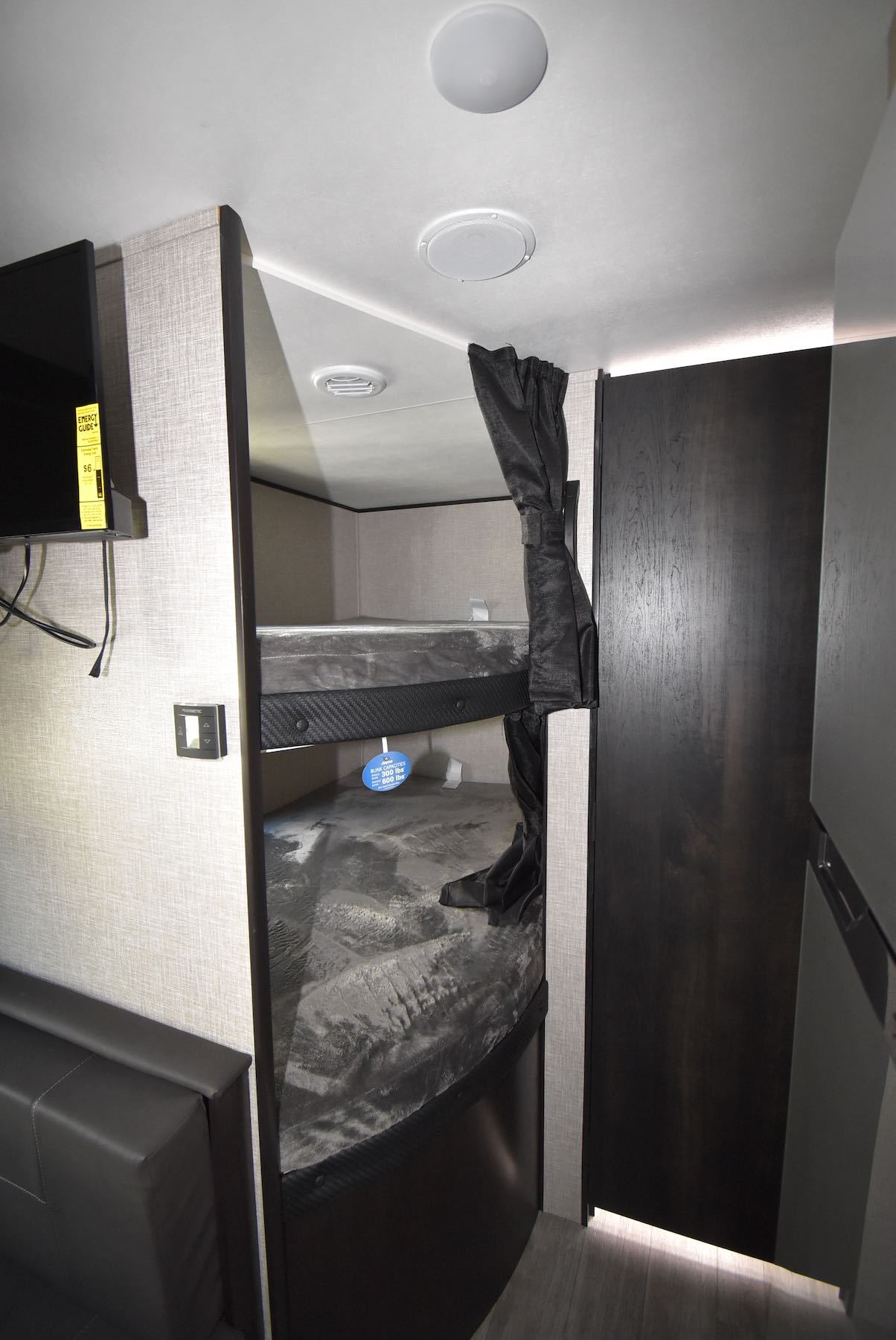 Like New 2022 264 BH Travel Trailer