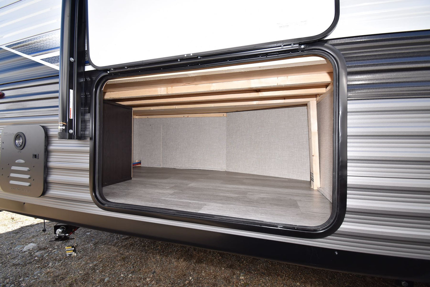 Like New 2022 264 BH Travel Trailer