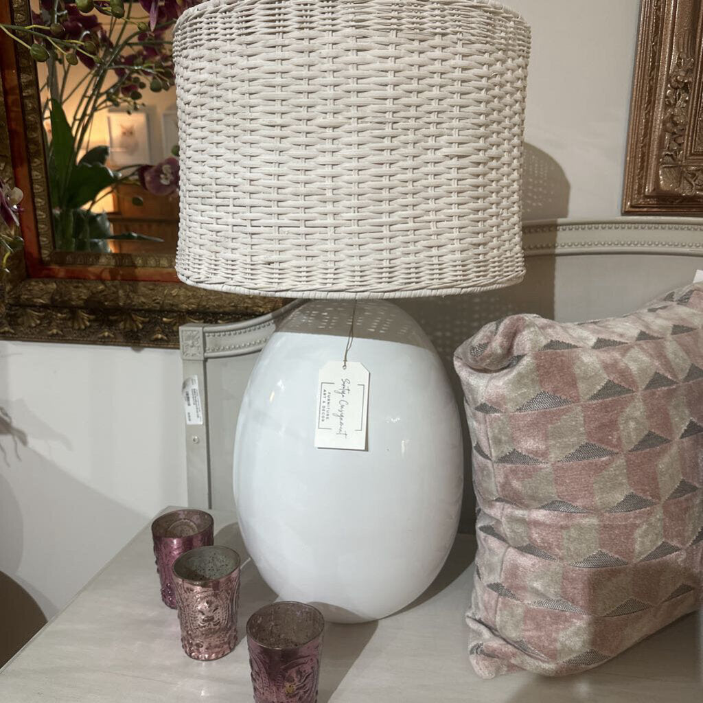 Vtg. Egg Lamp