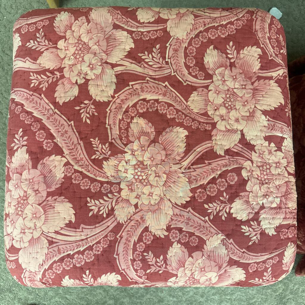 Slipcovered Sq. Ottoman