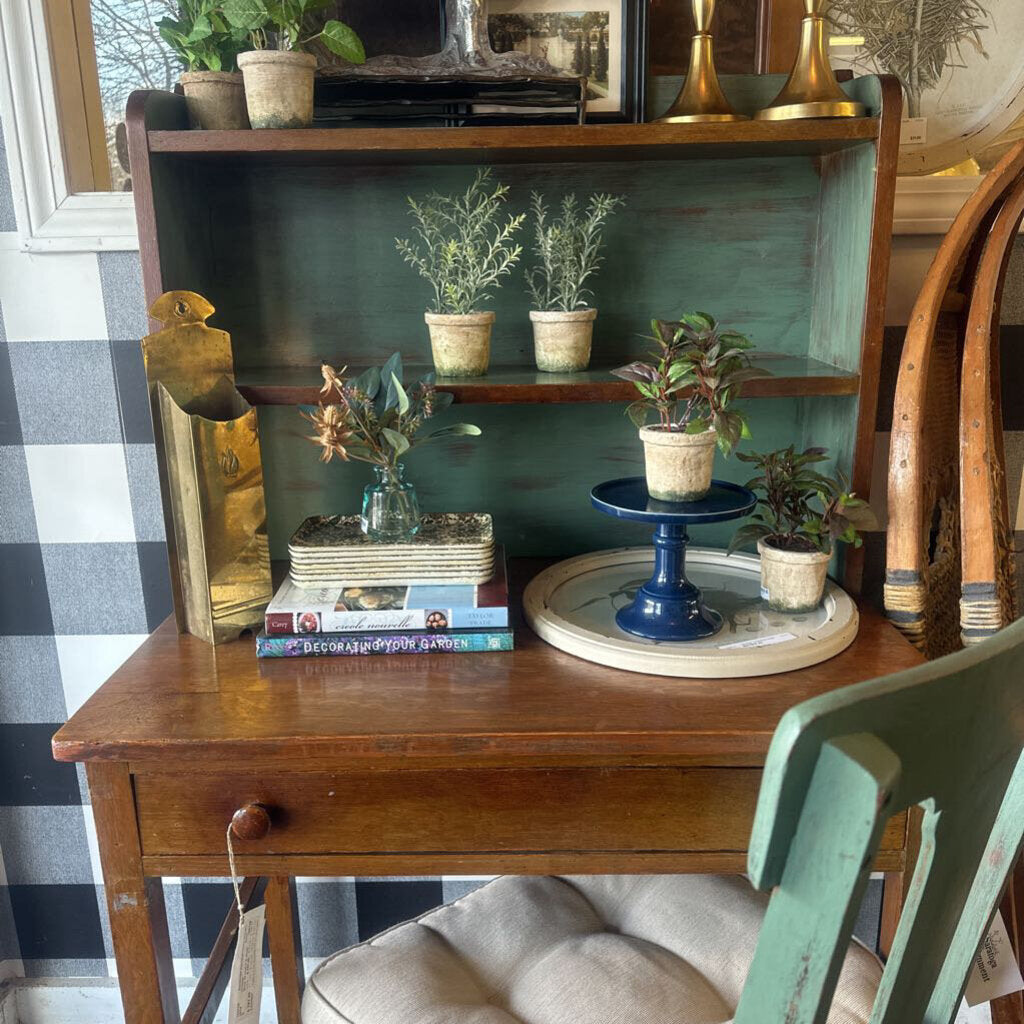 Desk W Hutch & Chair