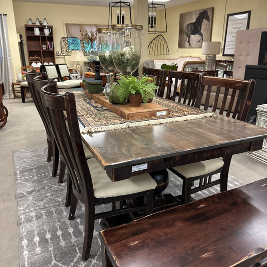 Dining Table & 6 Chairs