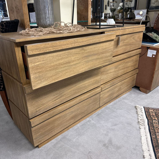 6-Drawer Dresser