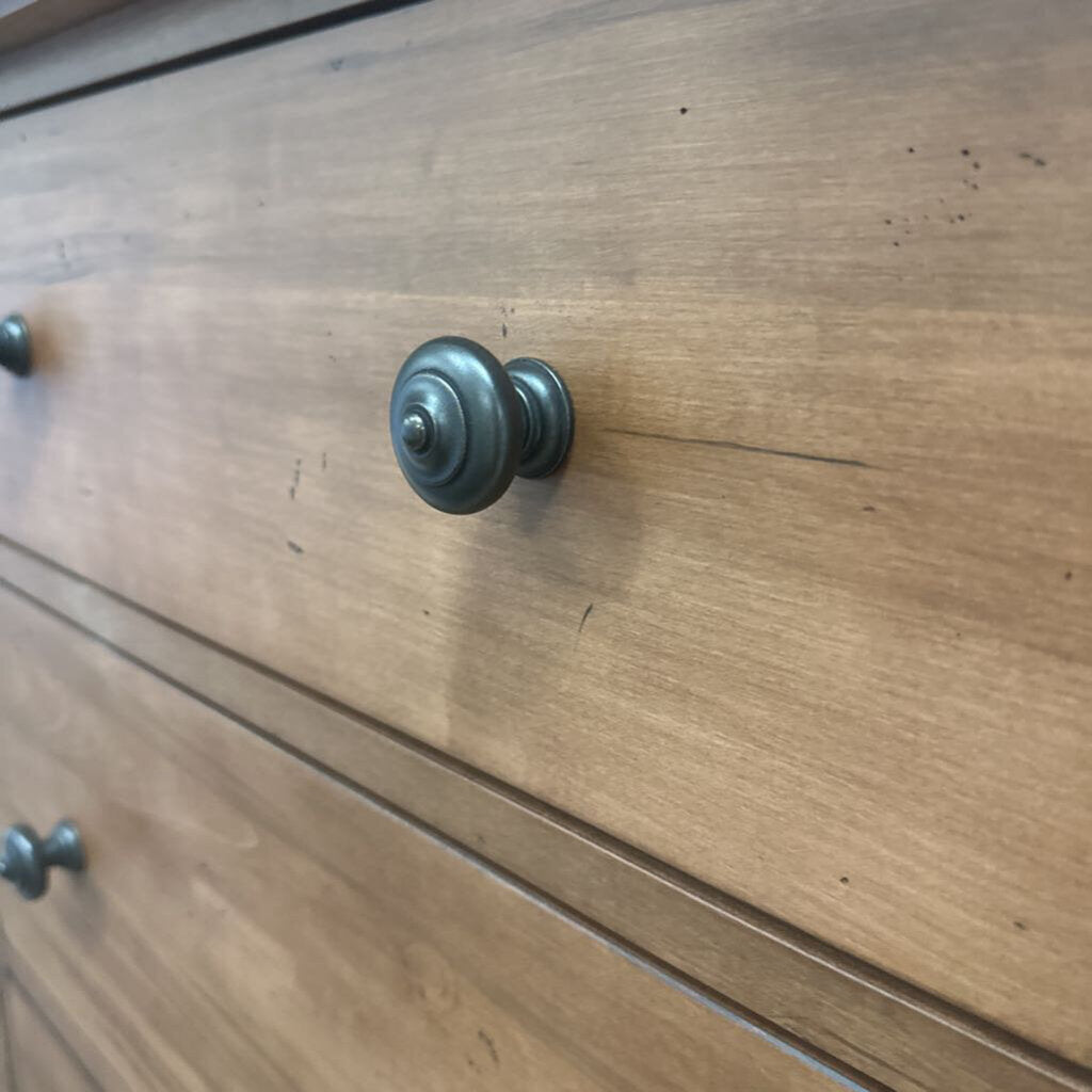 6-Drawer Dresser