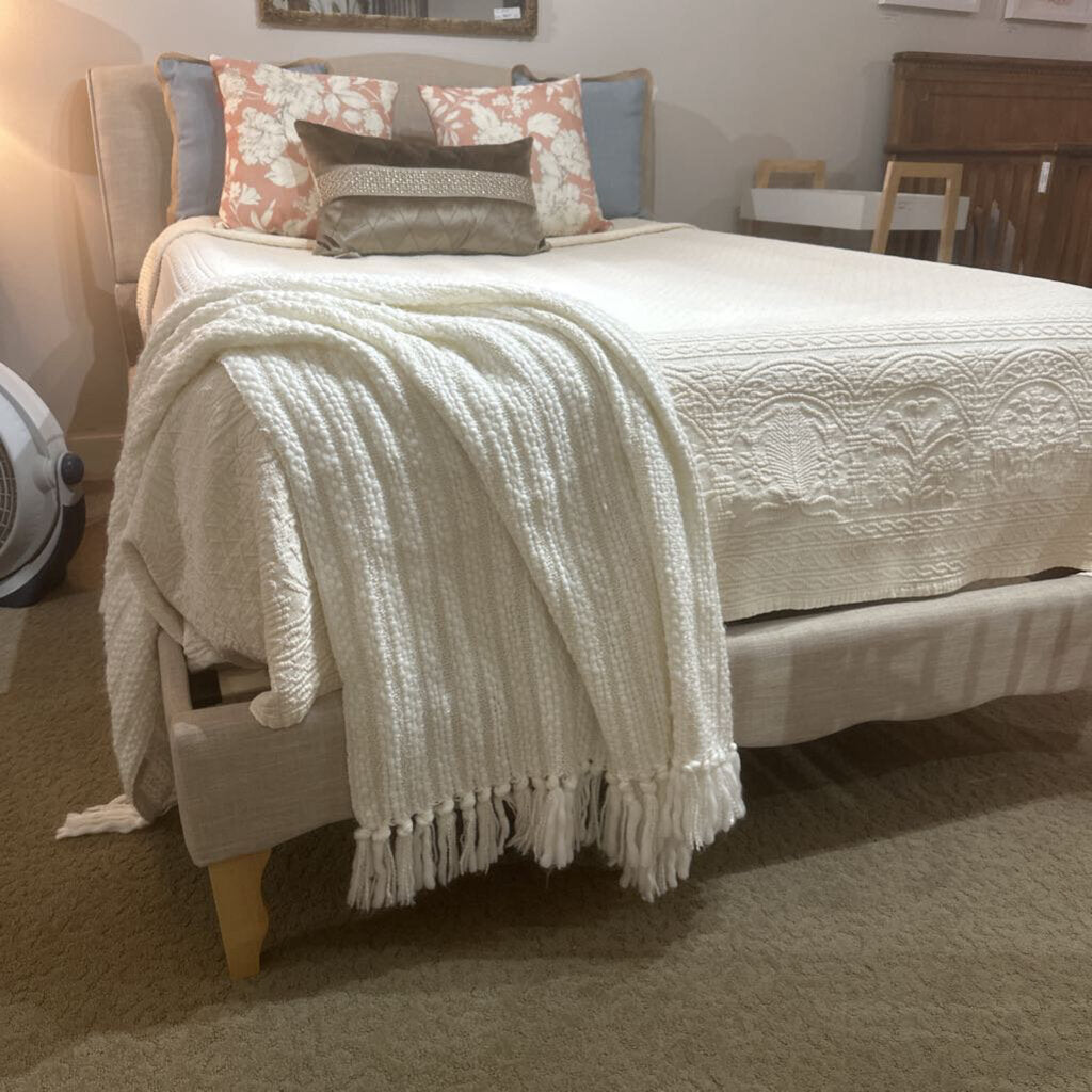 Upholstered Platform Bed