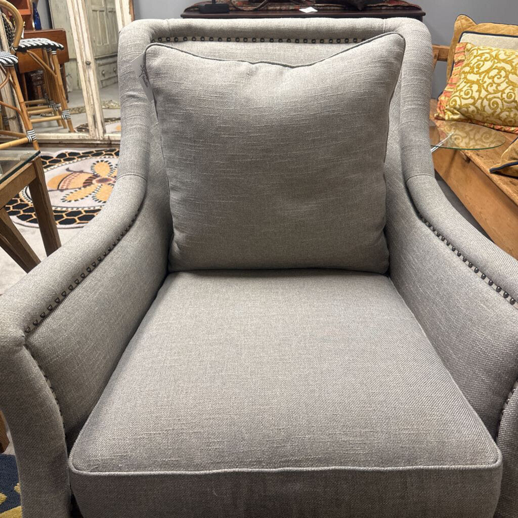 Upholsterd Swivel Chair