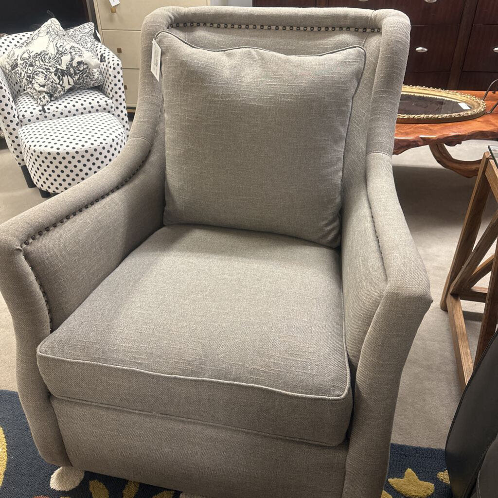 Upholsterd Swivel Chair